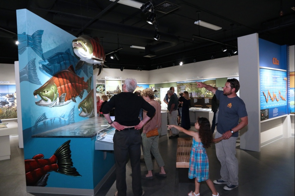 MNCH Explore Oregon exhibit